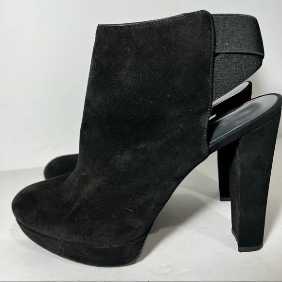 Stuart Weitzman - Picture 1 of 16